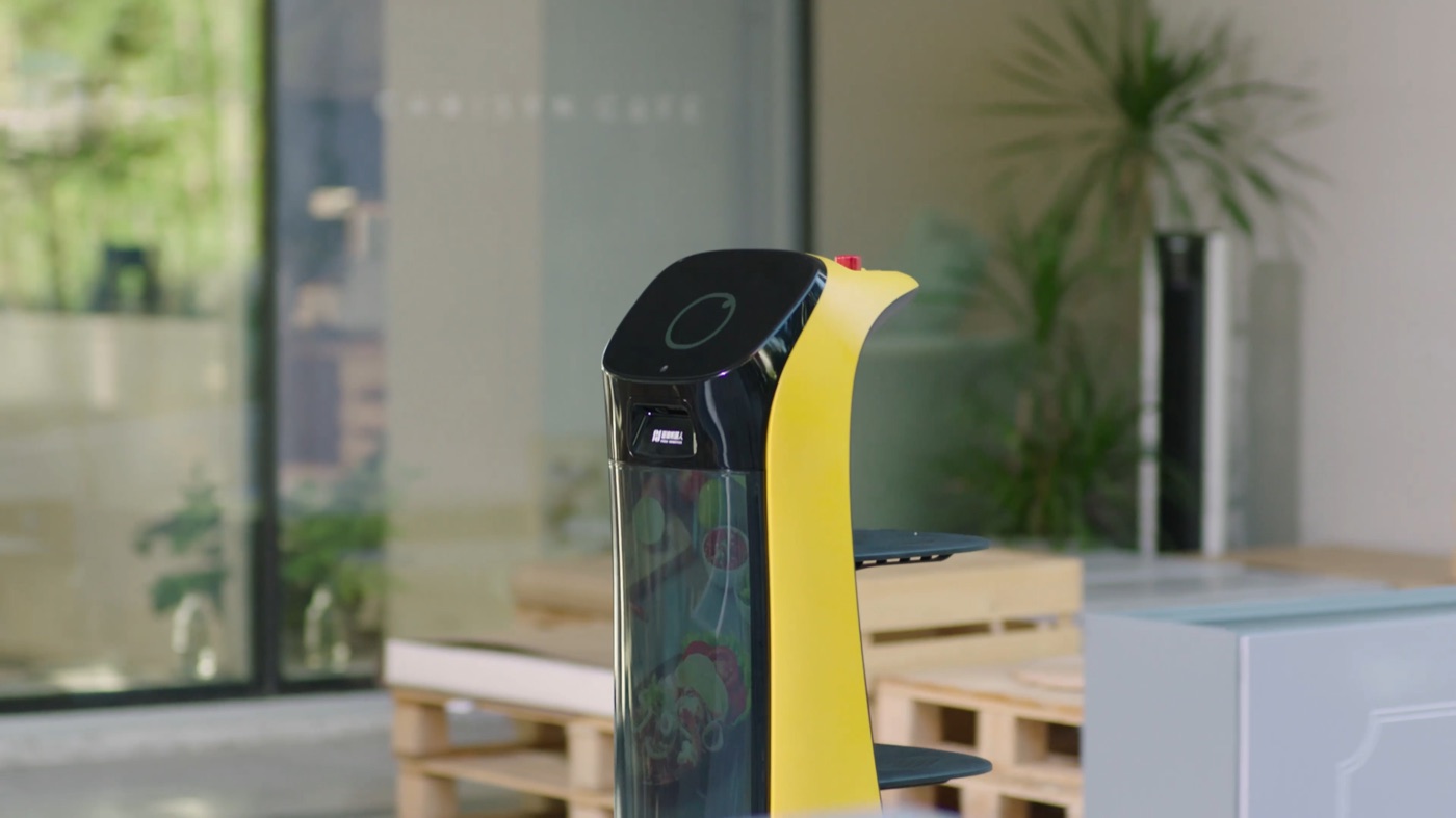 Robot phát tờ rơi & robot quảng cáo — giải pháp marketing gây chú ý