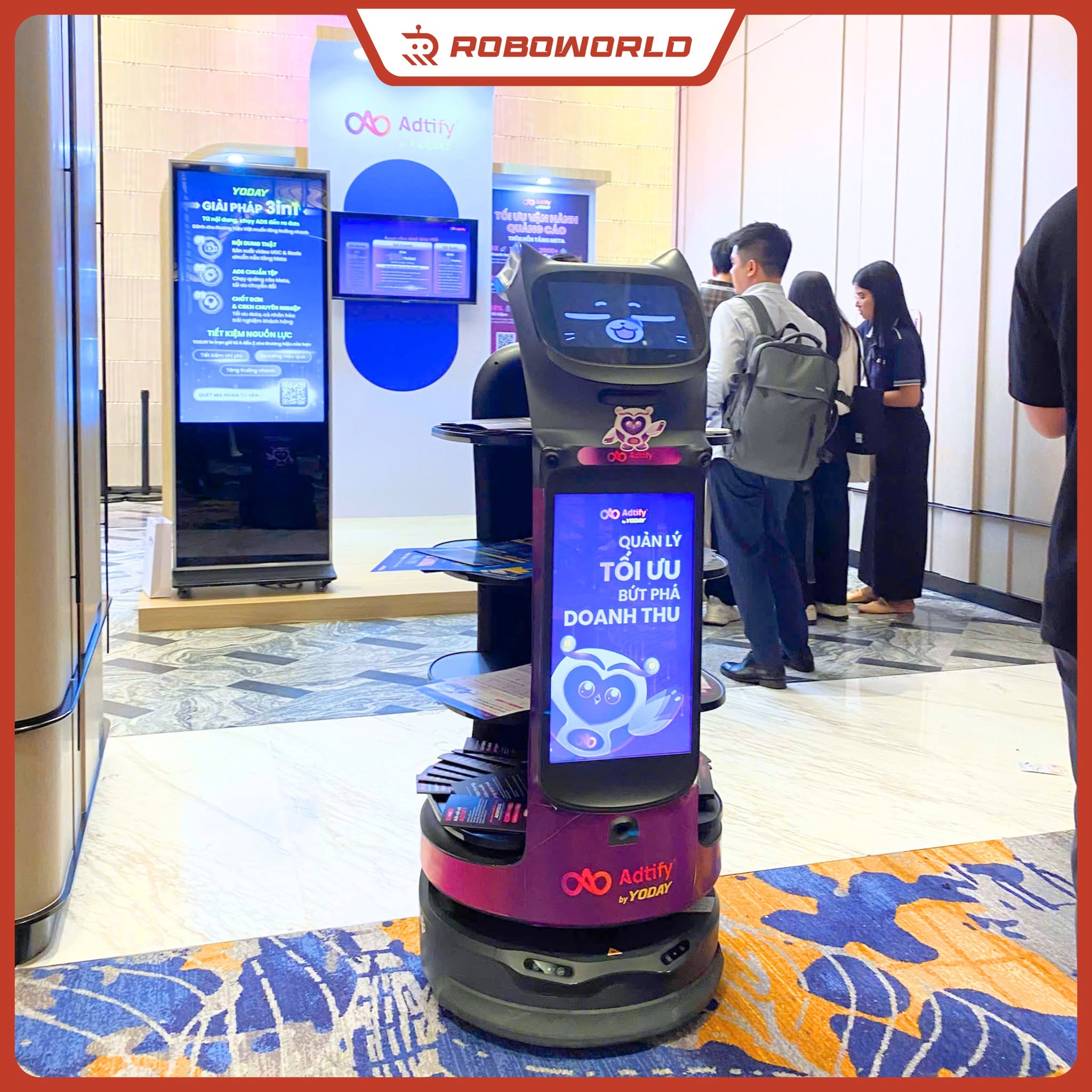 Robot Roboworld tại sự kiện — ảnh 4