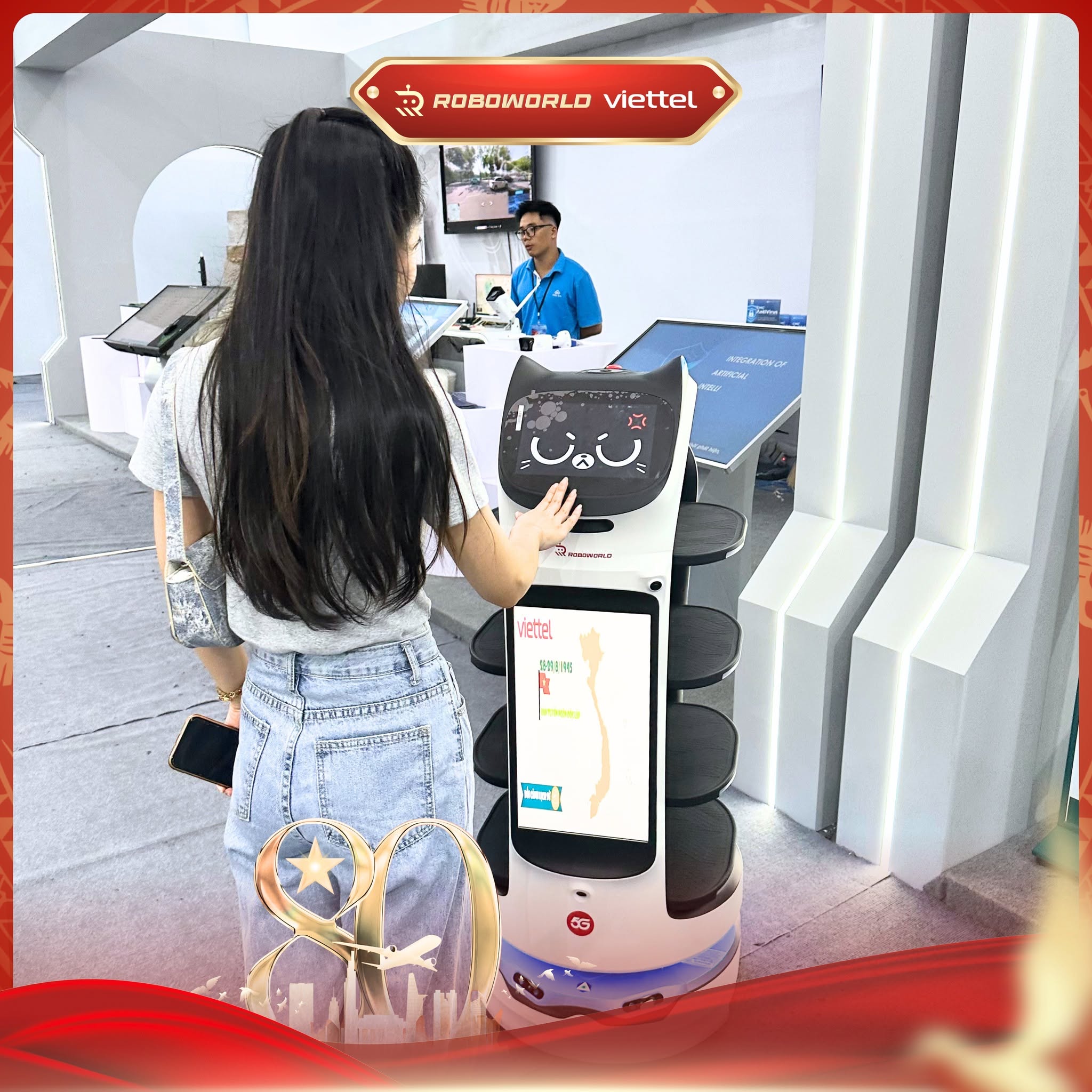 Robot Roboworld tại sự kiện — ảnh 12